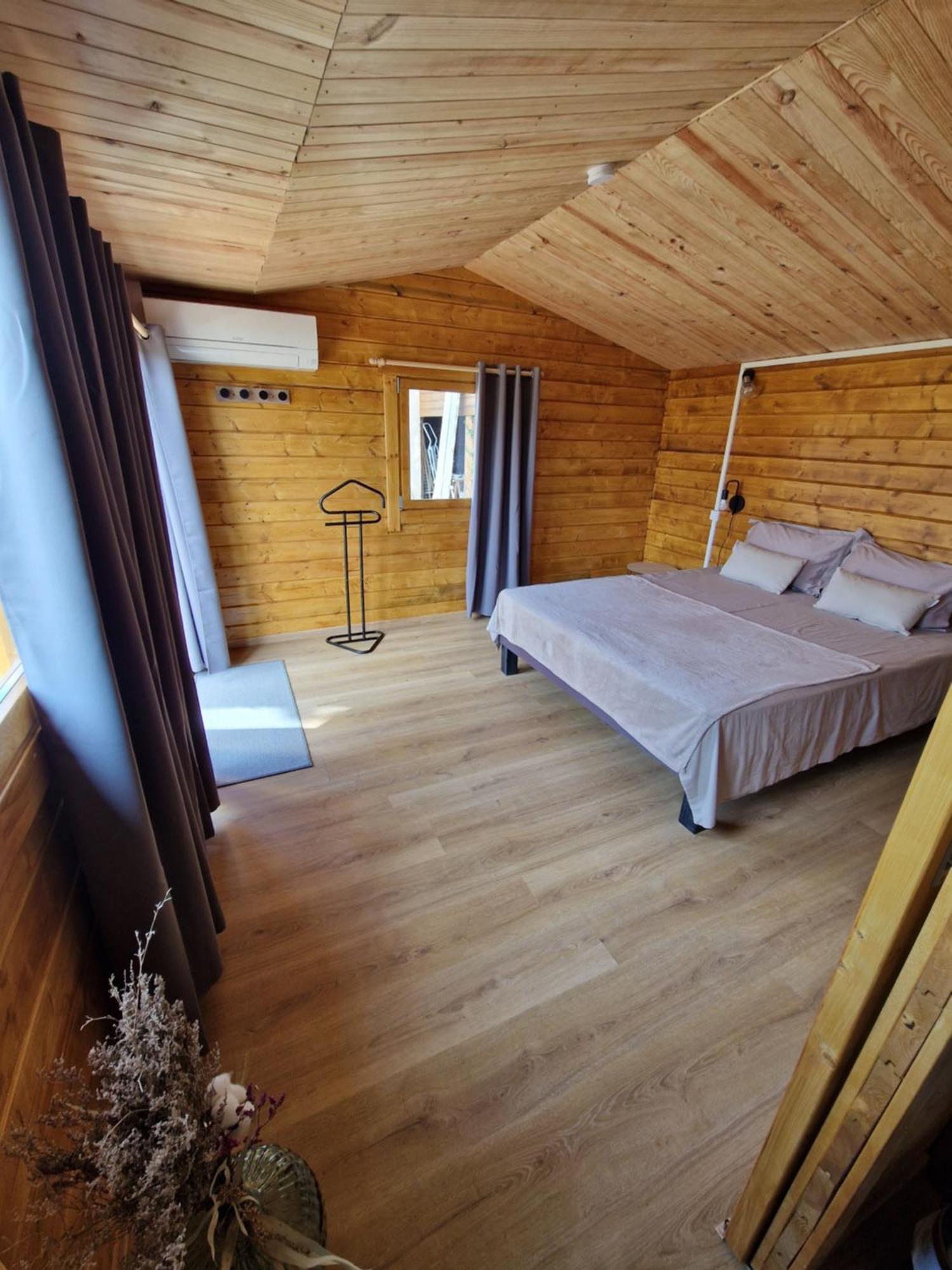 Hotel Les Restanques De Camelie à Saint-Thomé Extérieur photo